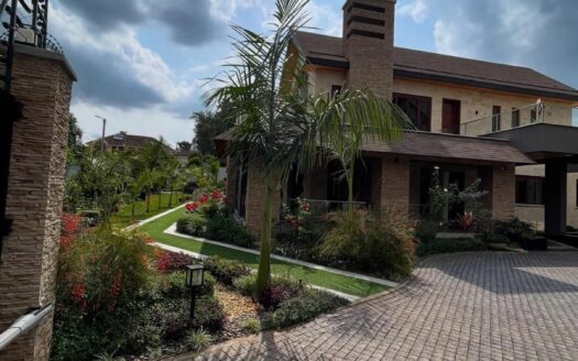 4Bedroom Duplexes plus dsq.